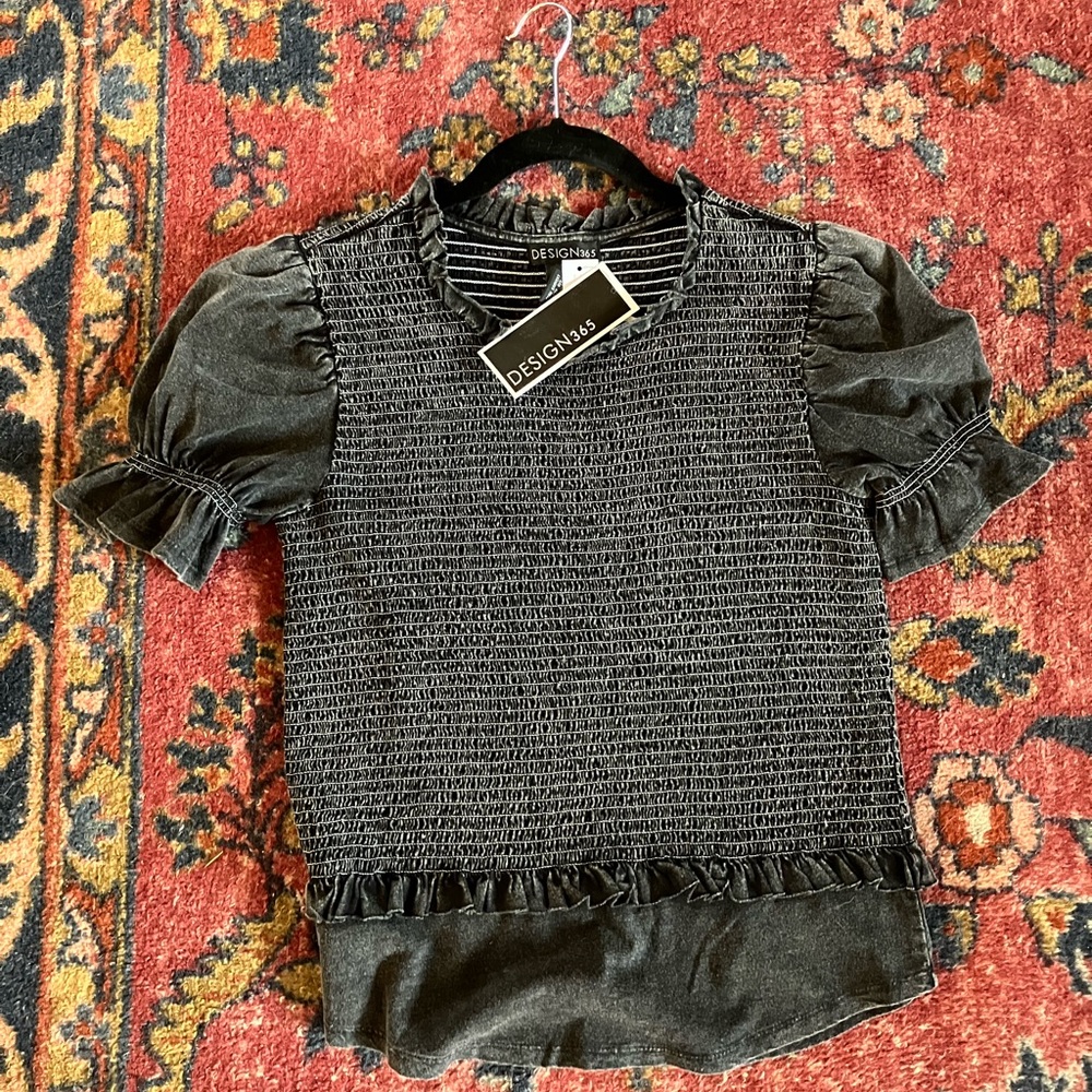 Puffed Sleeve Smocked Top Sz M 🌺Host Pick🌺